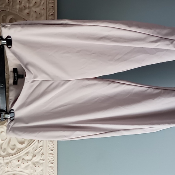 Ellen Tracy Grey Cropped Pants - Picture 7 of 7